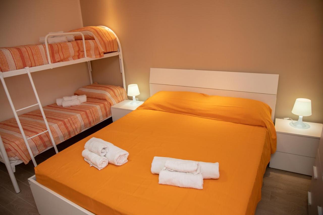 B&B Miramare Suite Таранто Екстериор снимка