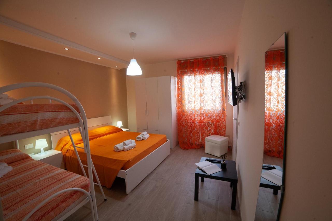 B&B Miramare Suite Таранто Екстериор снимка